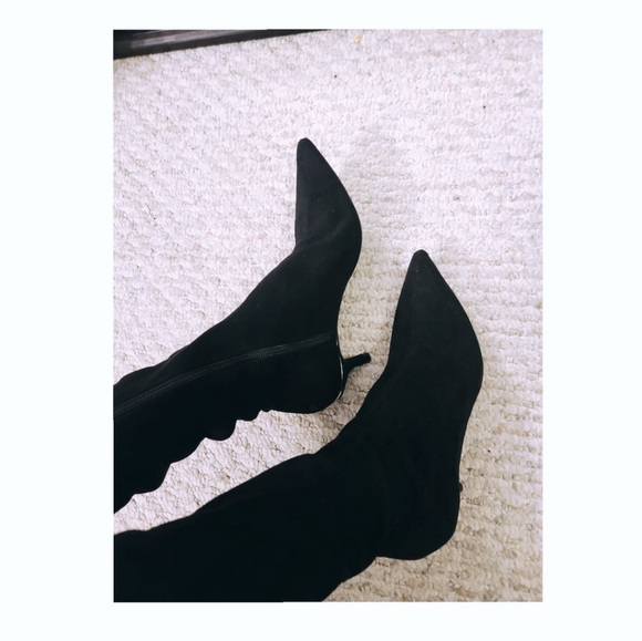 Zara knee high suede boots!! - Picture 3 of 4